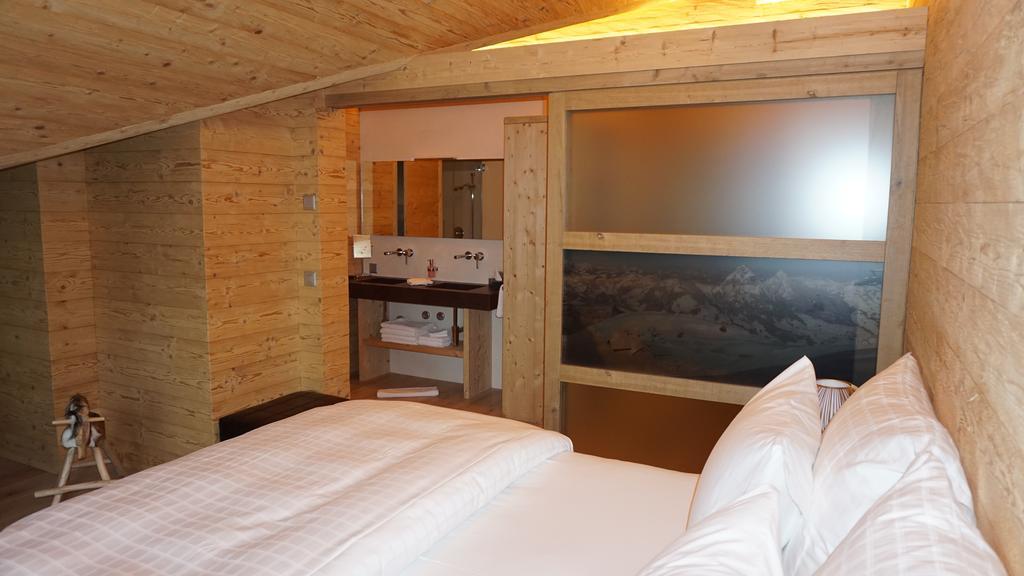 Caschu Alp Boutique Design Hotel Stoos - Adults Only Room photo
